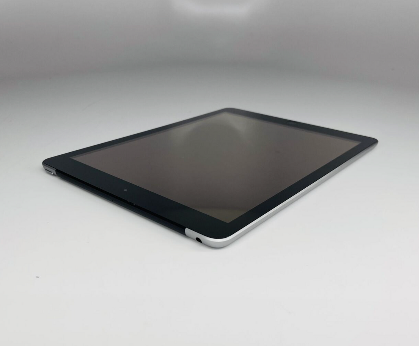 Apple 2016 IPad 6th Generation 32GB "Space Gray" Cellular