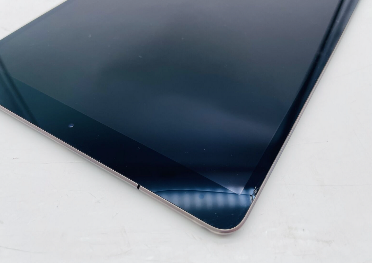 Apple IPad Air 3rd Generation Cellular 64 GB "Space Gray" *Read Description*