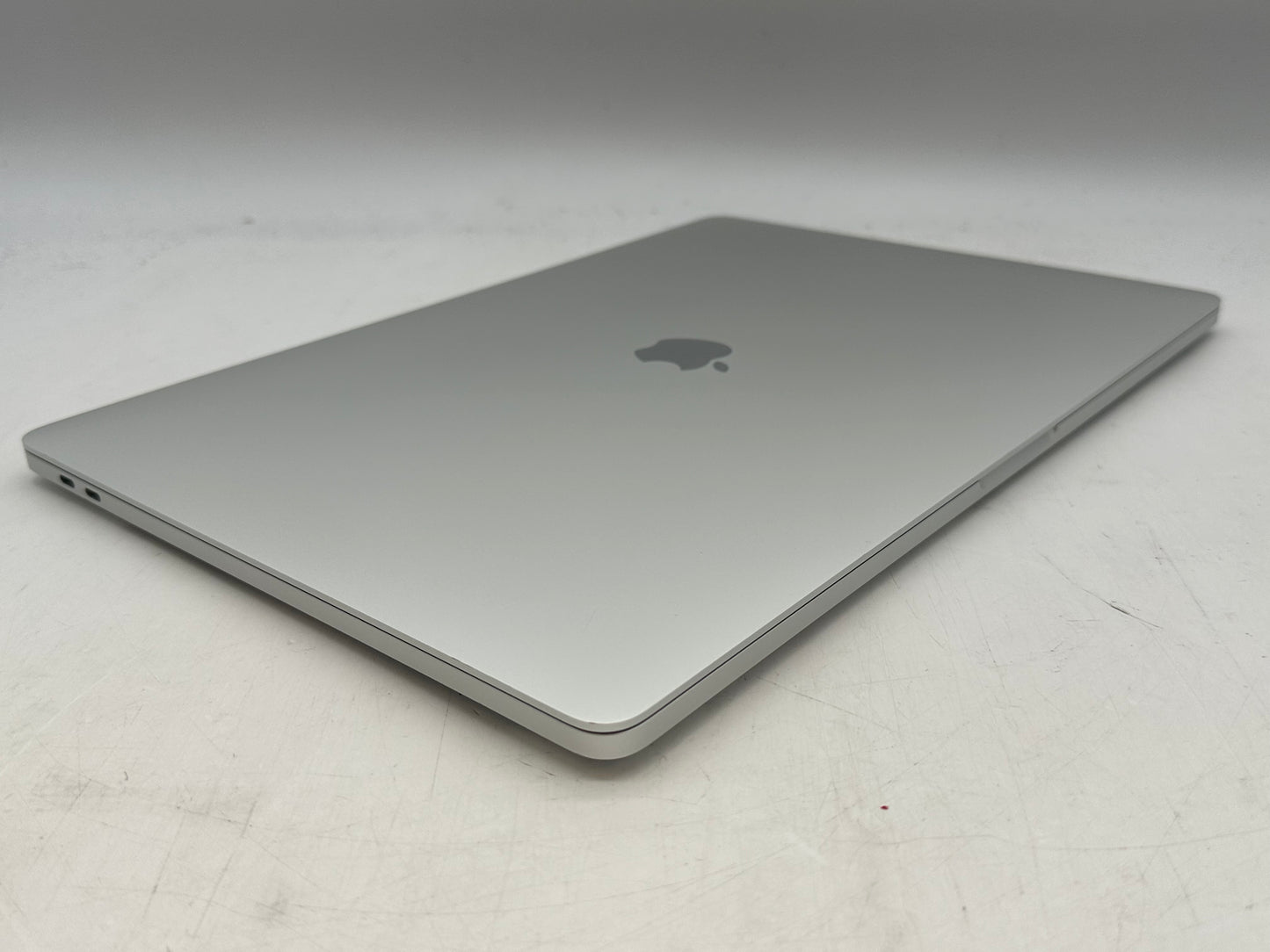 Apple 2019 16" MacBook Pro 2.4GHz 8-Core i9 32GB 1TB SSD RP5500M 8GB - Very Good