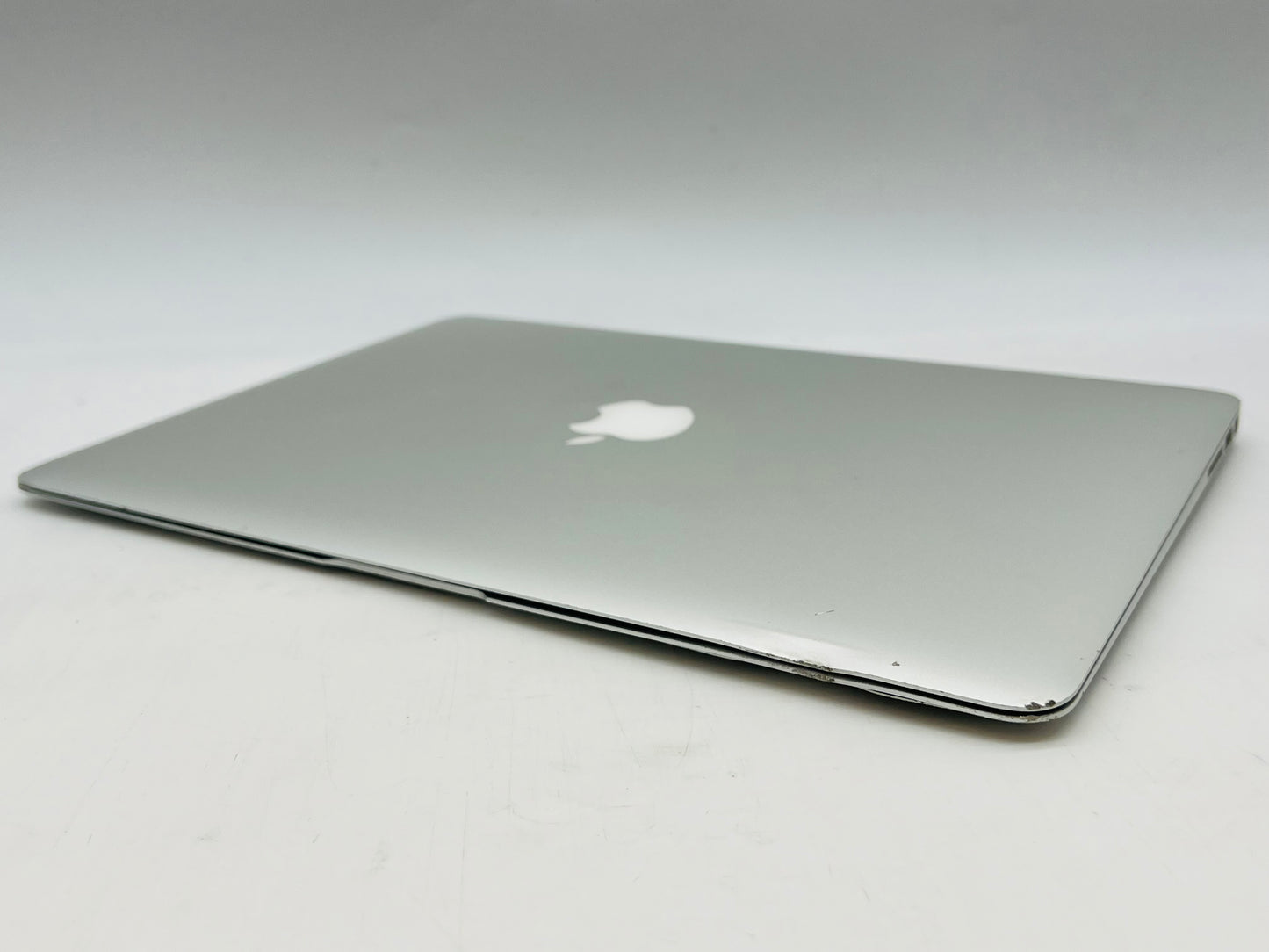 Apple 2017 MacBook Air Retina 1.8GHz i5 8GB RAM 128GB SSD IHG6000 - Grd D