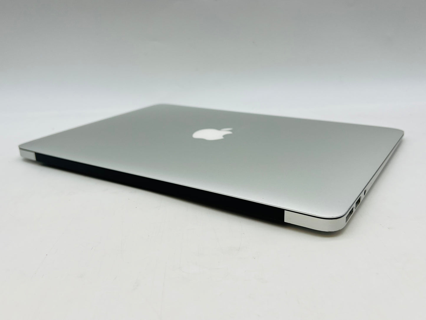 Apple 2017 MacBook Air Retina 1.8GHz i5 8GB RAM 128GB SSD IHG6000 - Very good