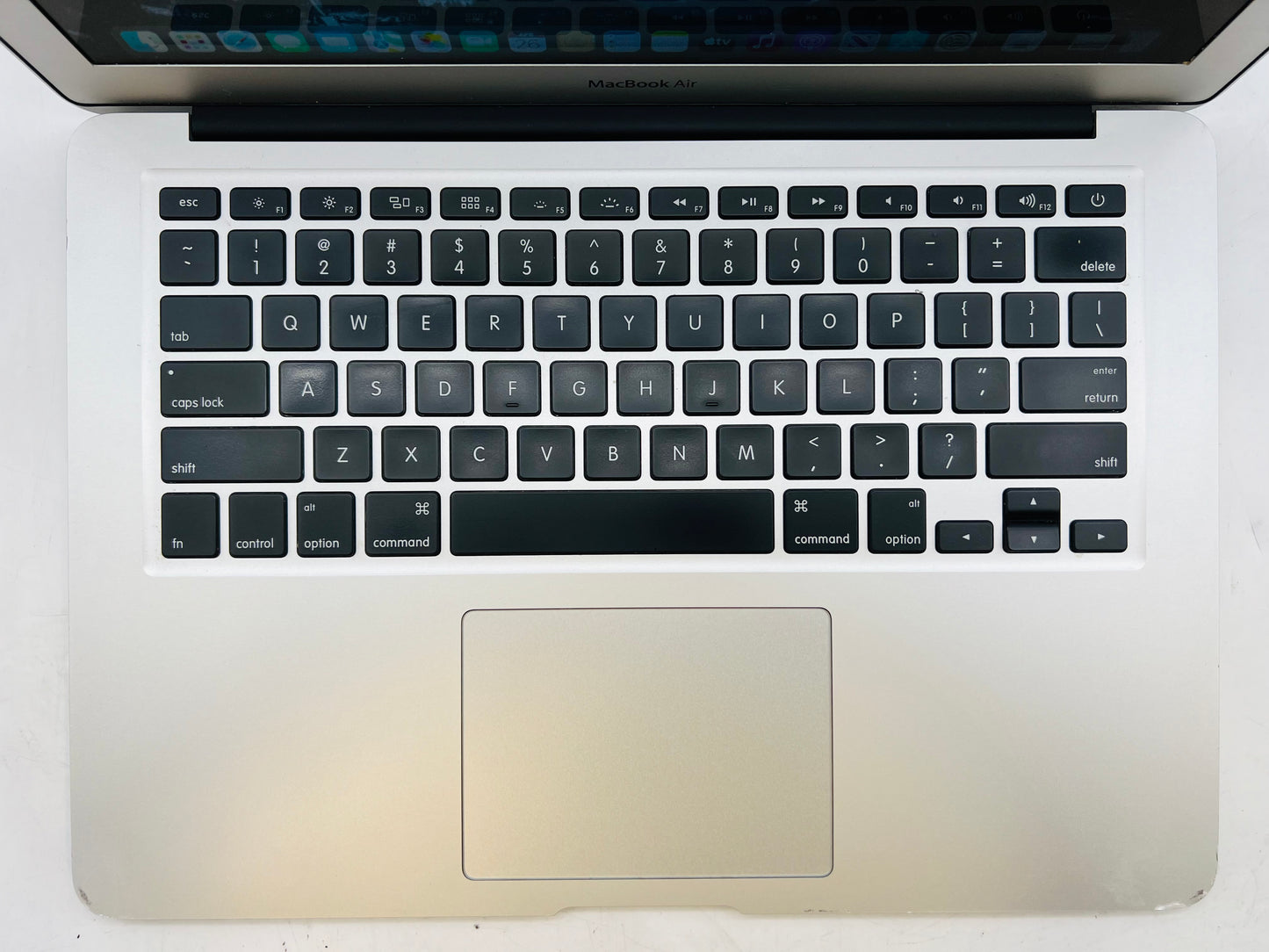 Apple 2015 MacBook Air Retina 1.6GHz i5 8GB RAM 256GB SSD IHG6000 - Read