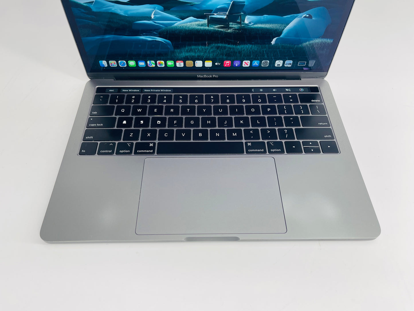 Apple 2018 Macbook Pro 13" 2.3 GHz Quad Core i5 8GB 512GB SSD UHD 655