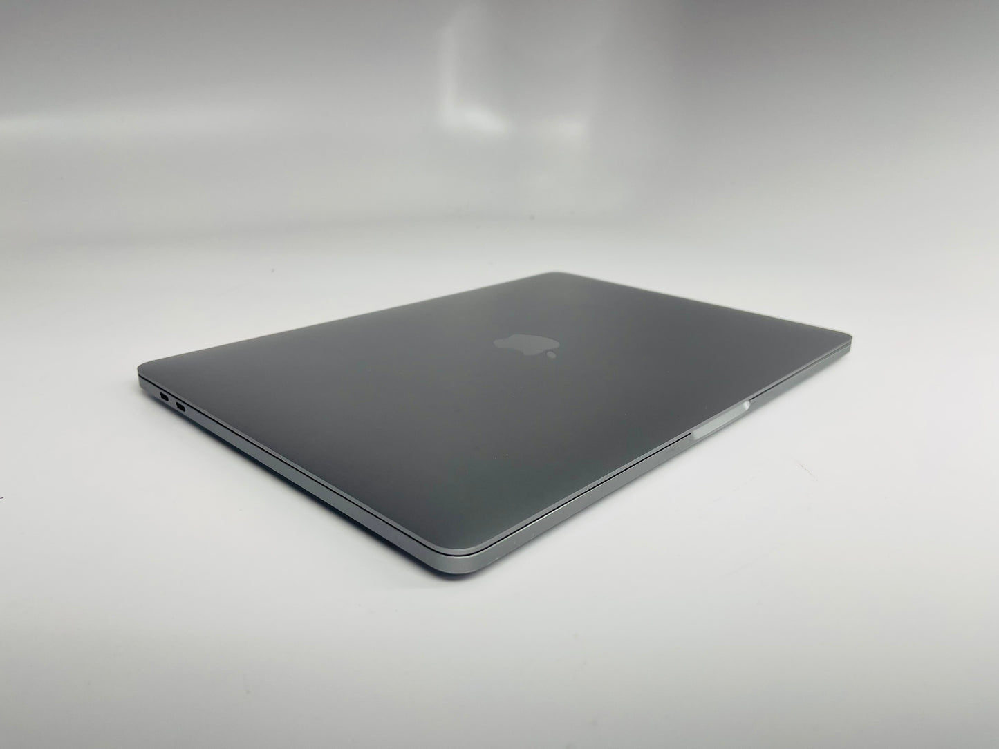 Apple 2018 Macbook Pro 13" 2.3 GHz Quad Core i5 8GB 512GB SSD UHD 655