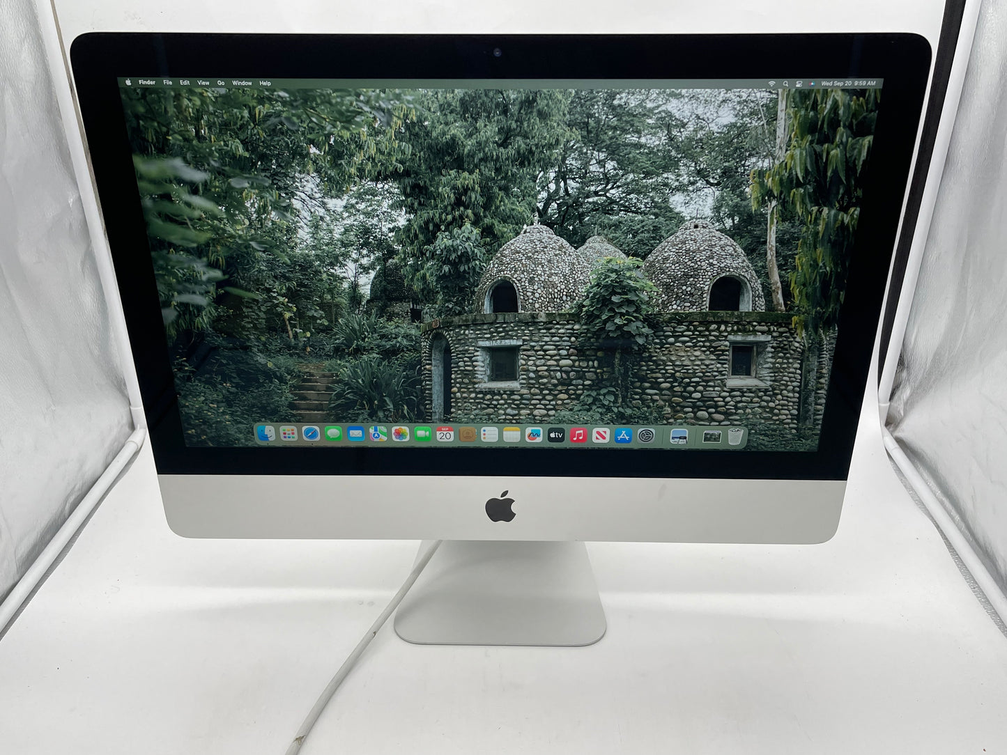 Apple 2017 iMac 4K 2.3GHz Dual-Core i5 8GB RAM 1TB HDD IIPG640