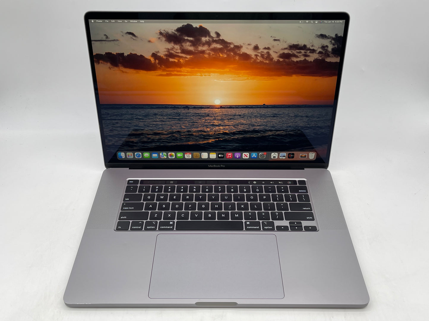 Apple 2019 16" MacBook Pro 2.4GHz 8-Core i9 32GB 1TB SSD RP5500M 4GB - Very Good