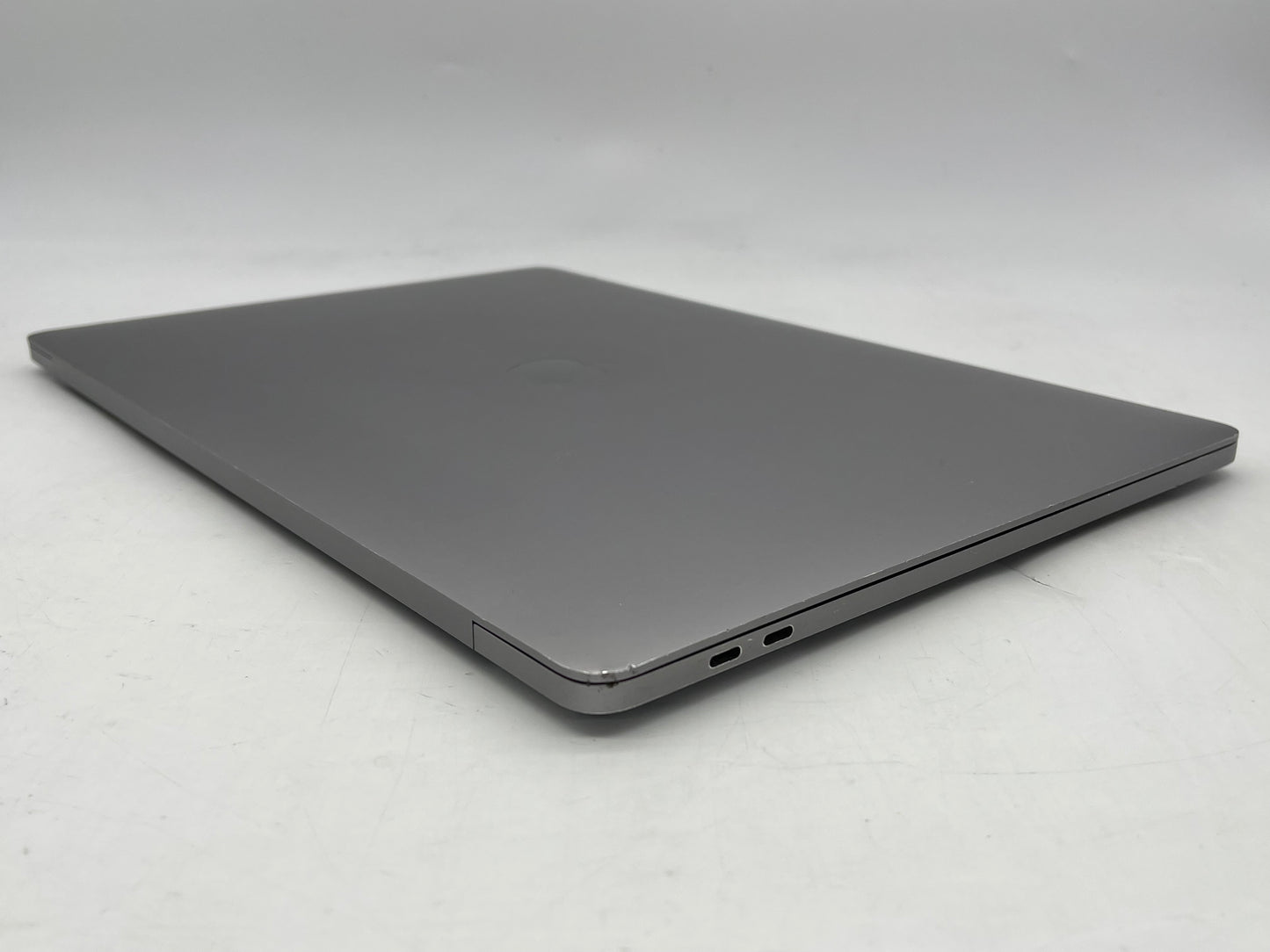 Apple 2019 16" MacBook Pro 2.3GHz 8-Core i9 32GB 1TB SSD RP5500M 4GB - Good