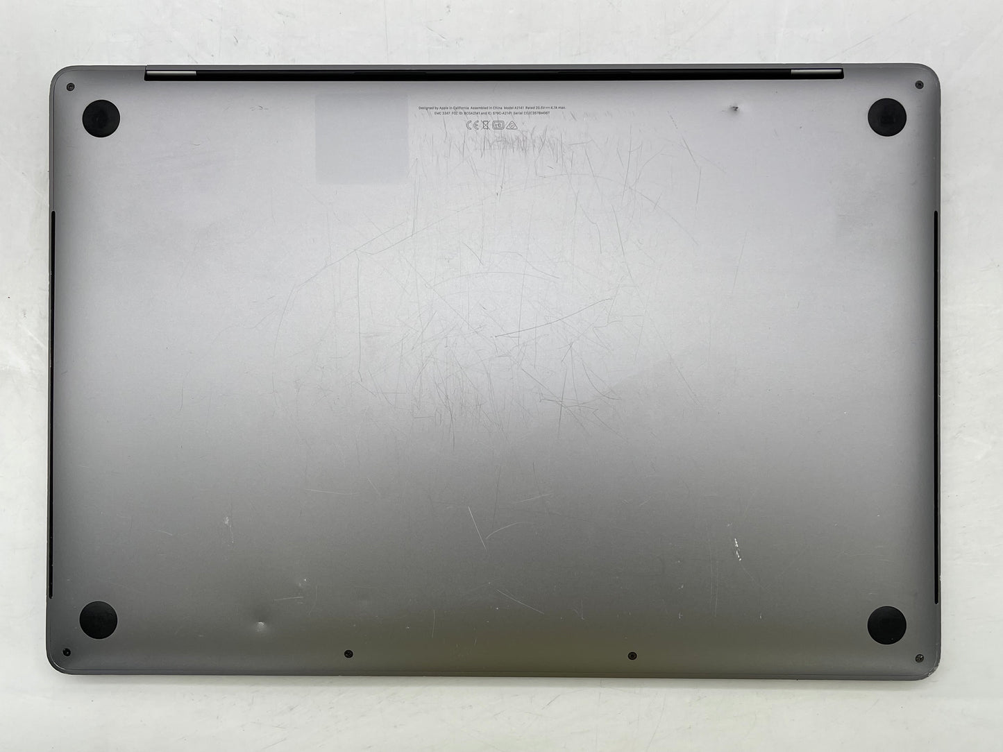 Apple 2019 16" MacBook Pro 2.3GHz 8-Core i9 32GB 1TB SSD RP5500M 4GB - Good