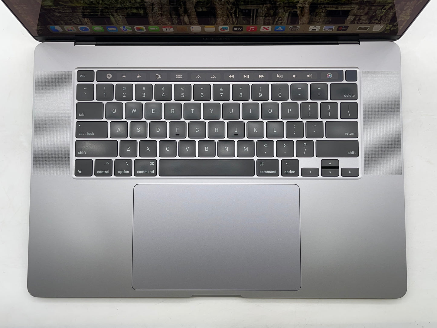 Apple 2019 16" MacBook Pro 2.6GHz i7 16GB RAM 512GB SSD RP5300M 4GB - Good