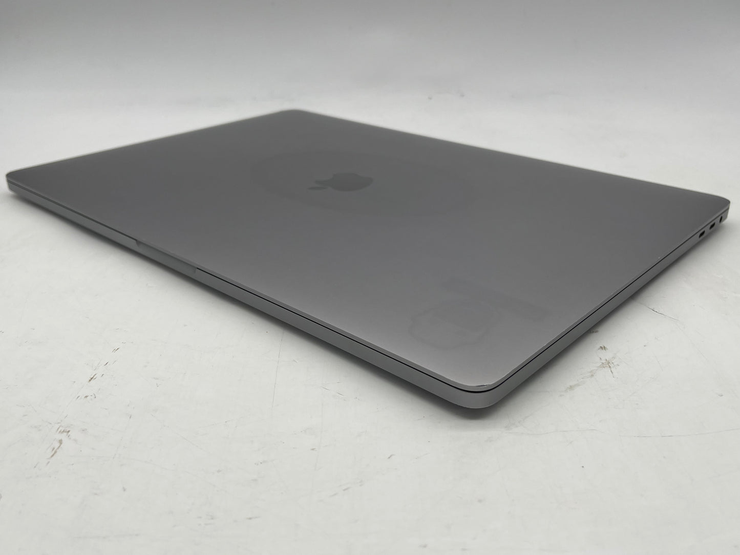 Apple 2019 16" MacBook Pro 2.6GHz i7 16GB RAM 512GB SSD RP5300M 4GB - Good