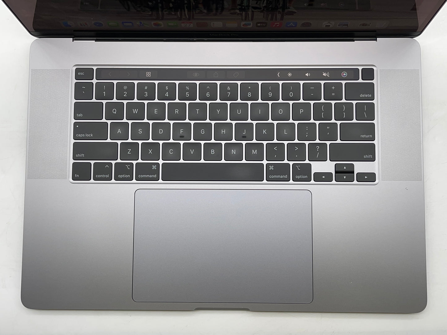 Apple 2019 16" MacBook Pro 2.6GHz i7 16GB RAM 512GB SSD RP5300M 4GB - READ