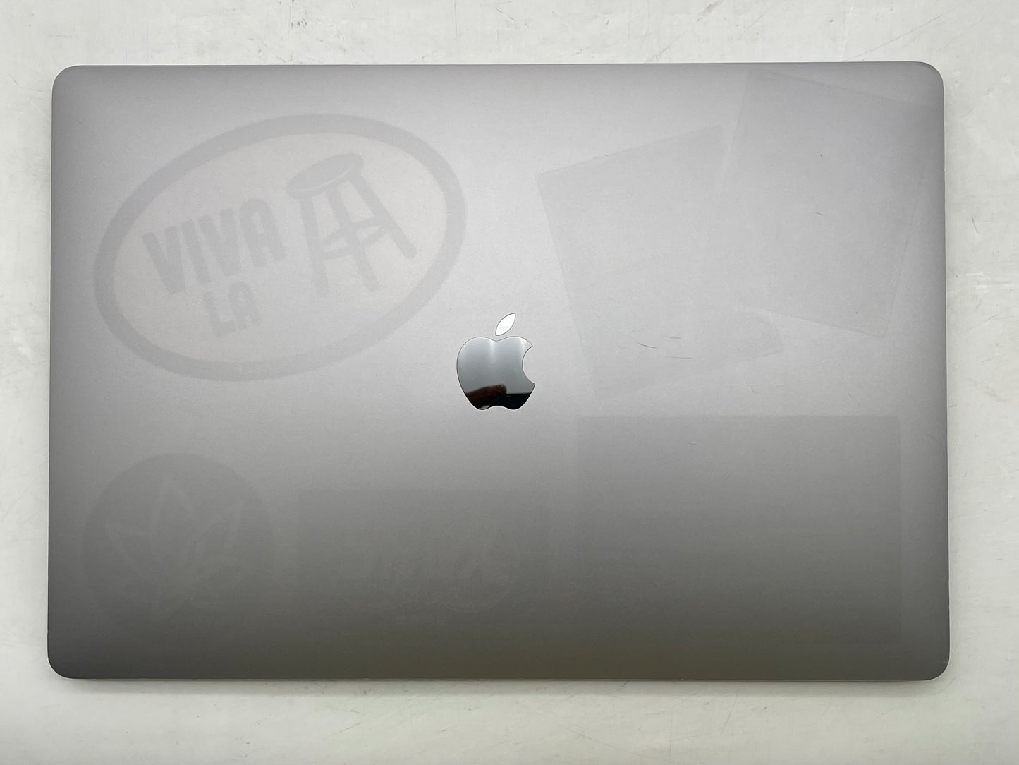 Apple 2019 16" MacBook Pro 2.6GHz i7 16GB RAM 512GB SSD RP5300M 4GB - READ