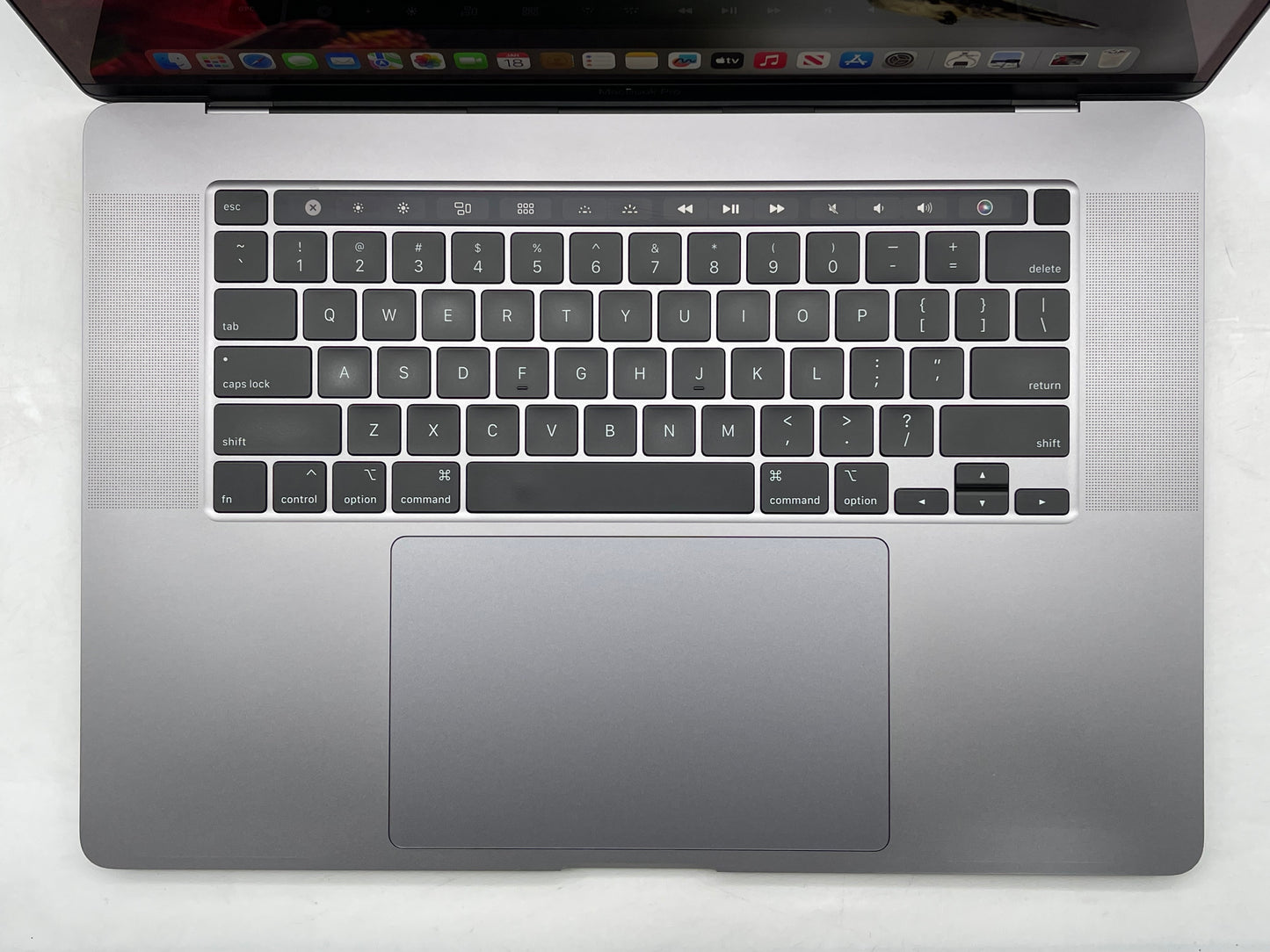 Apple 2019 16" MacBook Pro 2.3GHz 8-Core i9 32GB 1TB SSD RP5500M - (No touch ID)