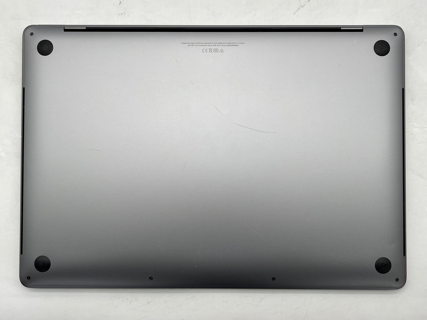 Apple 2019 16" MacBook Pro 2.6GHz i7 16GB RAM 512GB SSD RP5300M 4GB - Good