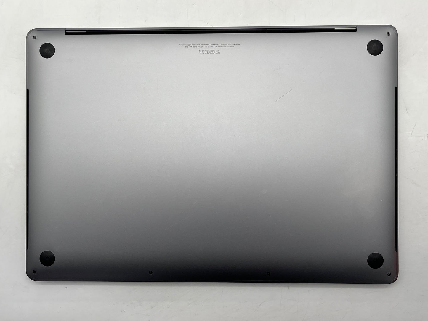 Apple 2019 16" MacBook Pro 2.6GHz i7 16GB RAM 512GB SSD RP5300M 4GB - Good