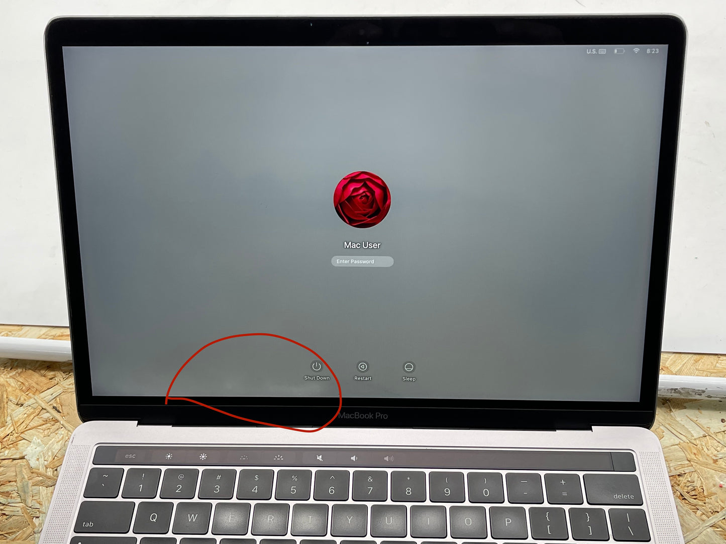 Apple 2017 MacBook Pro 13 in 3.5GHz Dual-Core i7 16GB RAM 512GB SSD IIPG650-Good