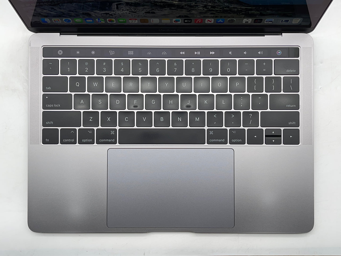 Apple 2017 MacBook Pro 13 in 3.5GHz Dual-Core i7 16GB RAM 512GB SSD IIPG650-Good