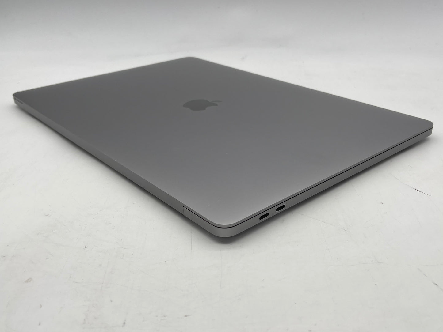 Apple 2019 16" MacBook Pro 2.6GHz 6-Core i7 32GB 512GB SSD RP5300M - Good