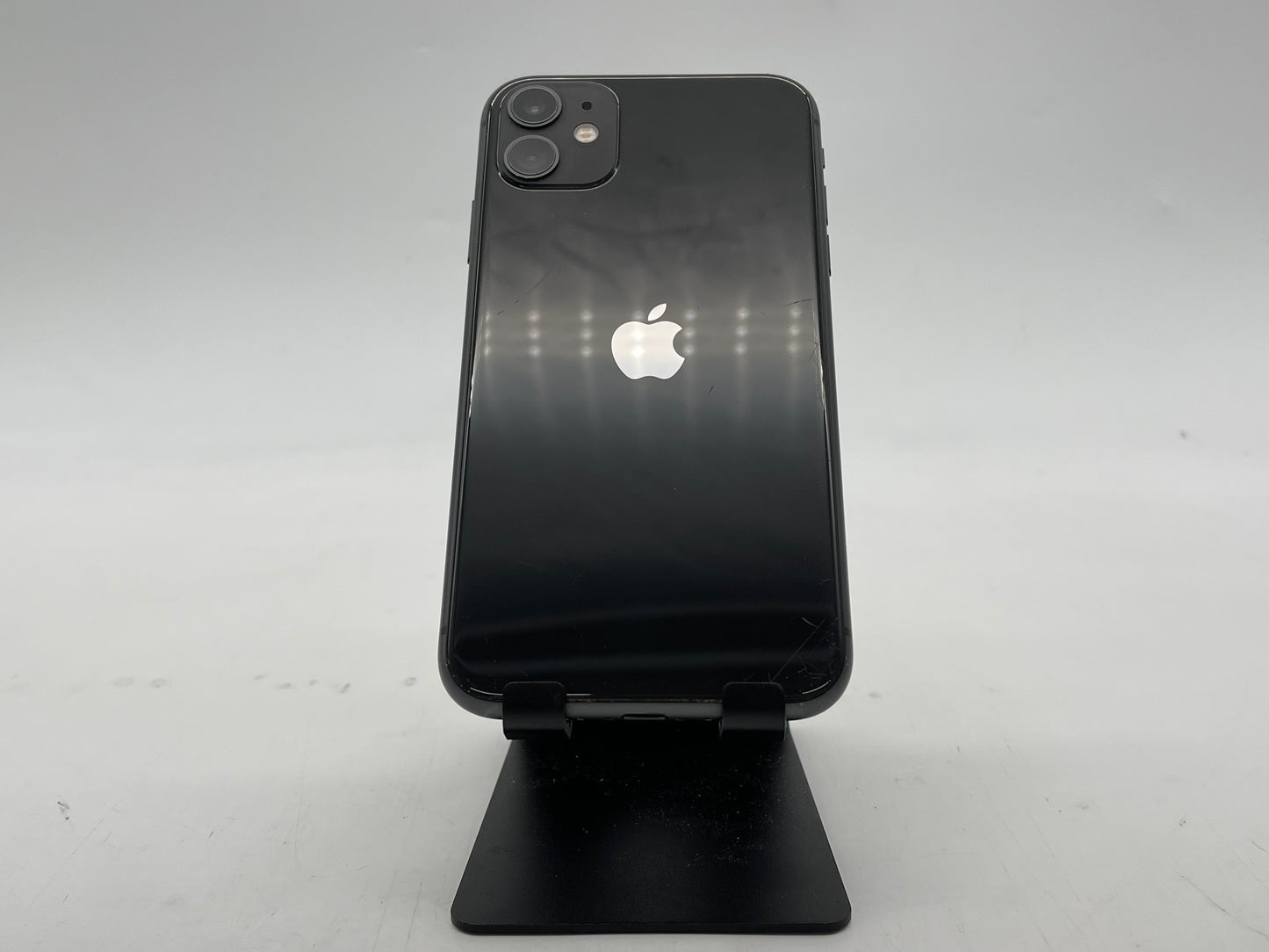 Apple iPhone 11 GSM/CDMA Unlocked 64GB "Black" - Good