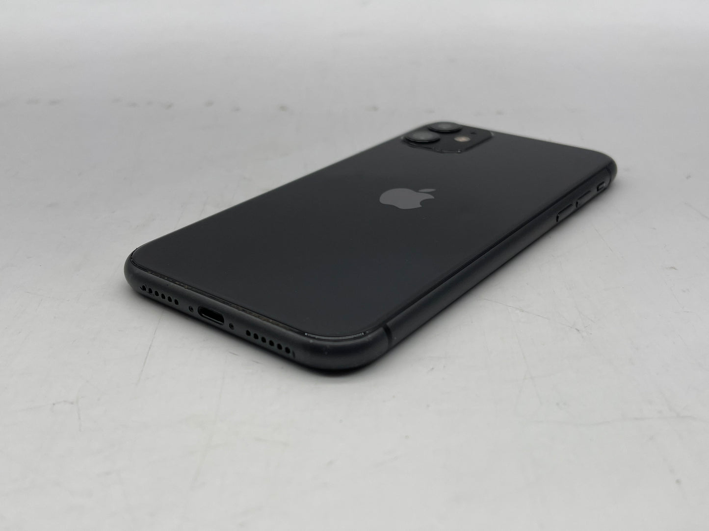 Apple iPhone 11 GSM/CDMA Unlocked 64GB "Black" - Good
