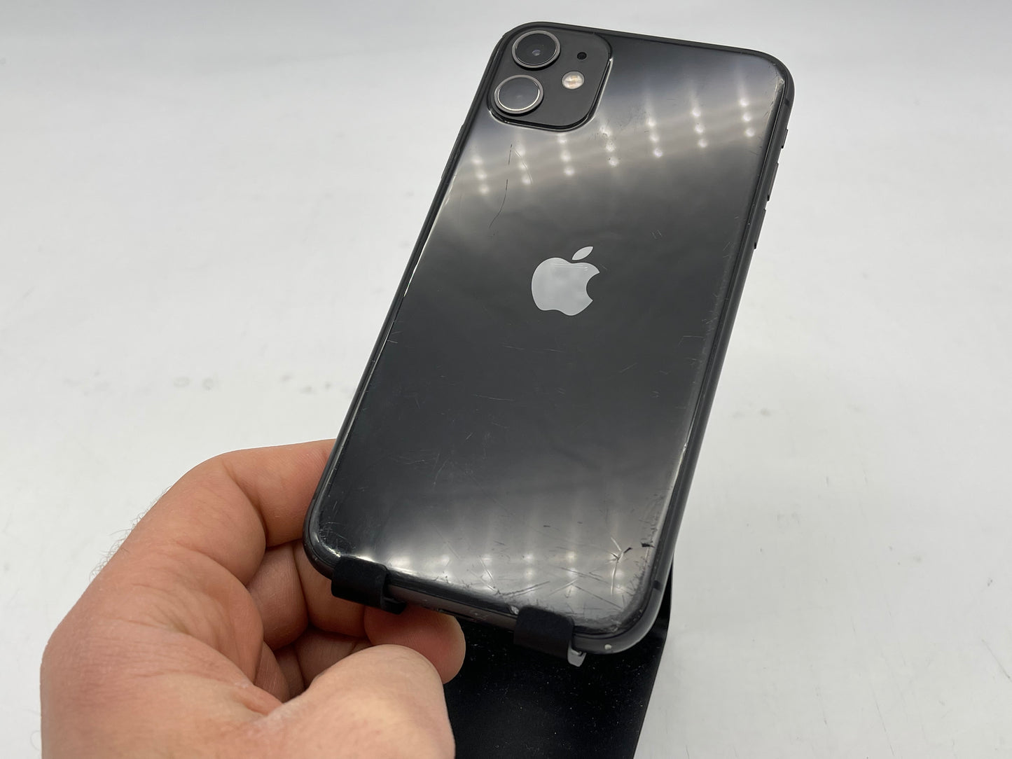 Apple iPhone 11 GSM/CDMA Unlocked 64GB "Black" - Good