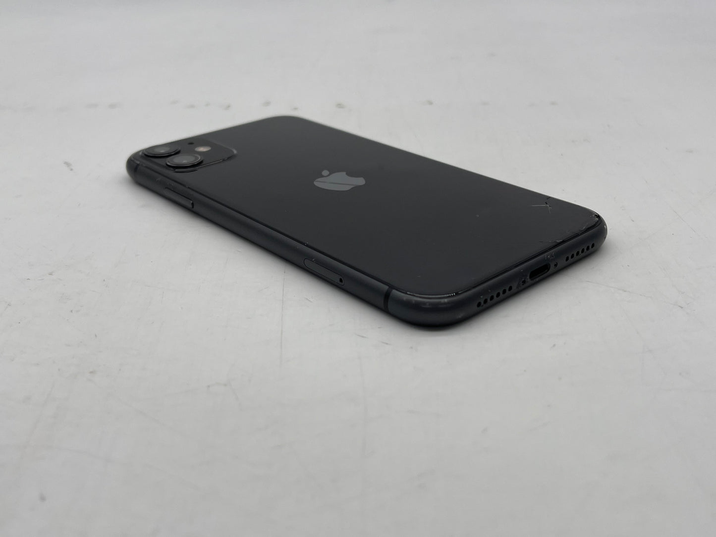 Apple iPhone 11 GSM/CDMA Unlocked 64GB "Black" - Good