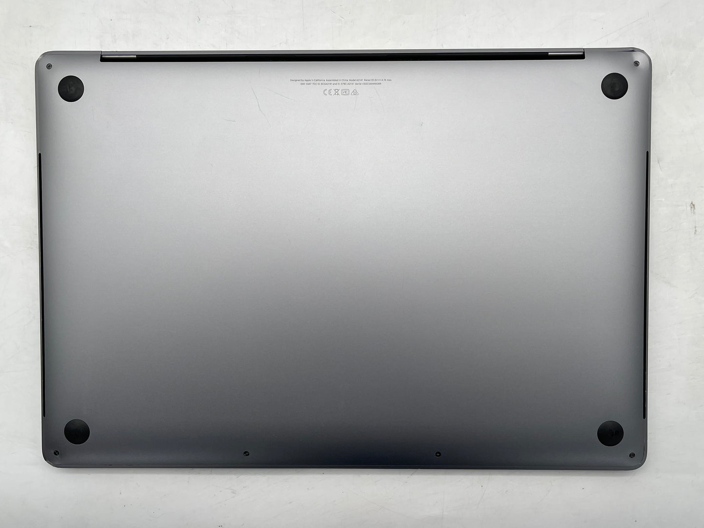 Apple 2019 16" MacBook Pro 2.4GHz 8-Core i9 32GB 1TB SSD RP5300M 4GB - Good