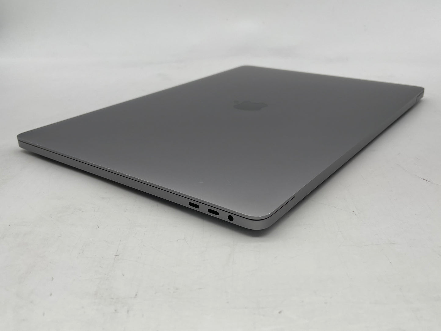 Apple 2019 16" MacBook Pro 2.6GHz i7 16GB RAM 512GB SSD RP5300M 4GB - Very Good