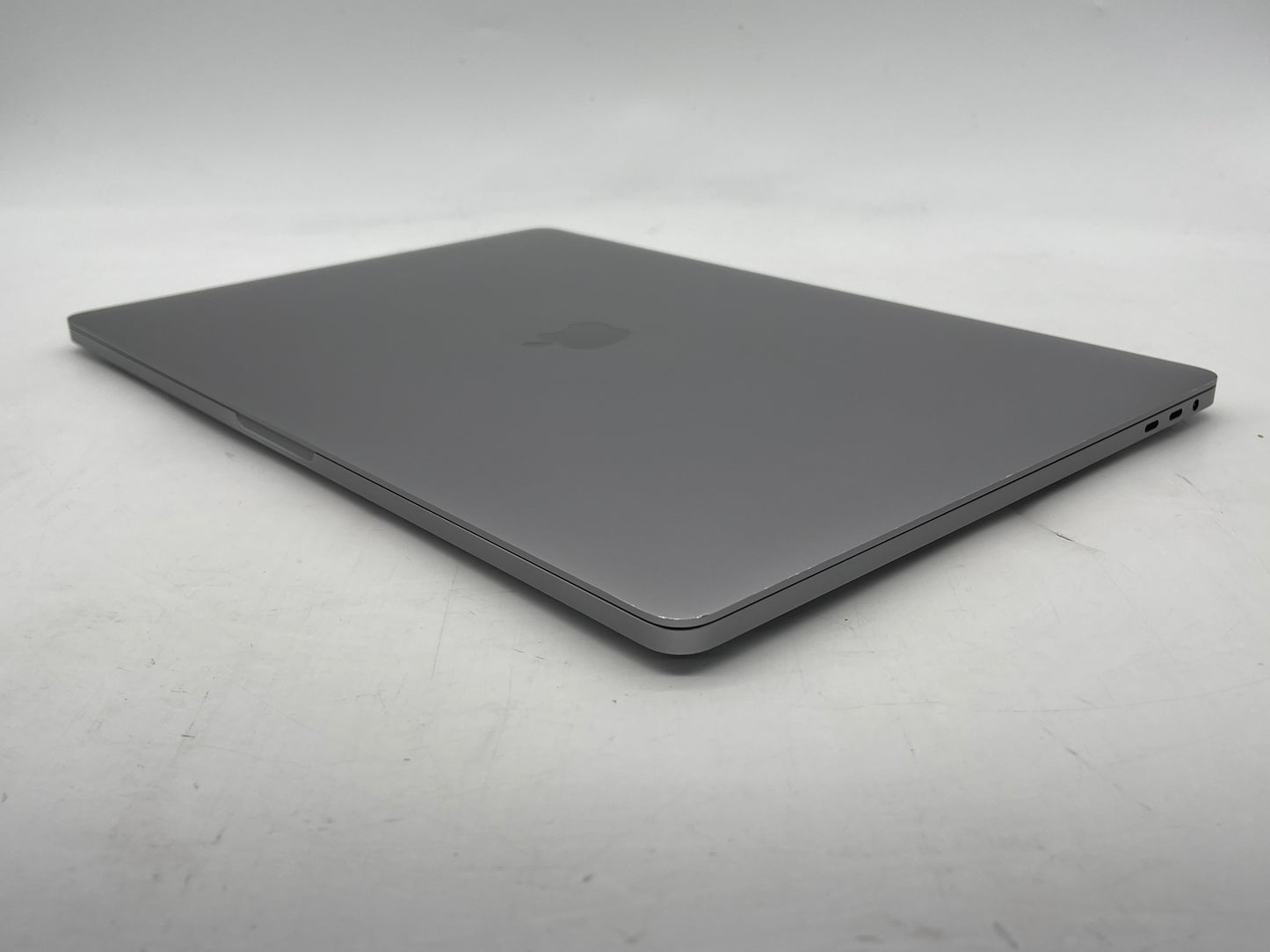 Apple 2019 16" MacBook Pro 2.6GHz i7 16GB RAM 512GB SSD RP5300M 4GB - Very Good