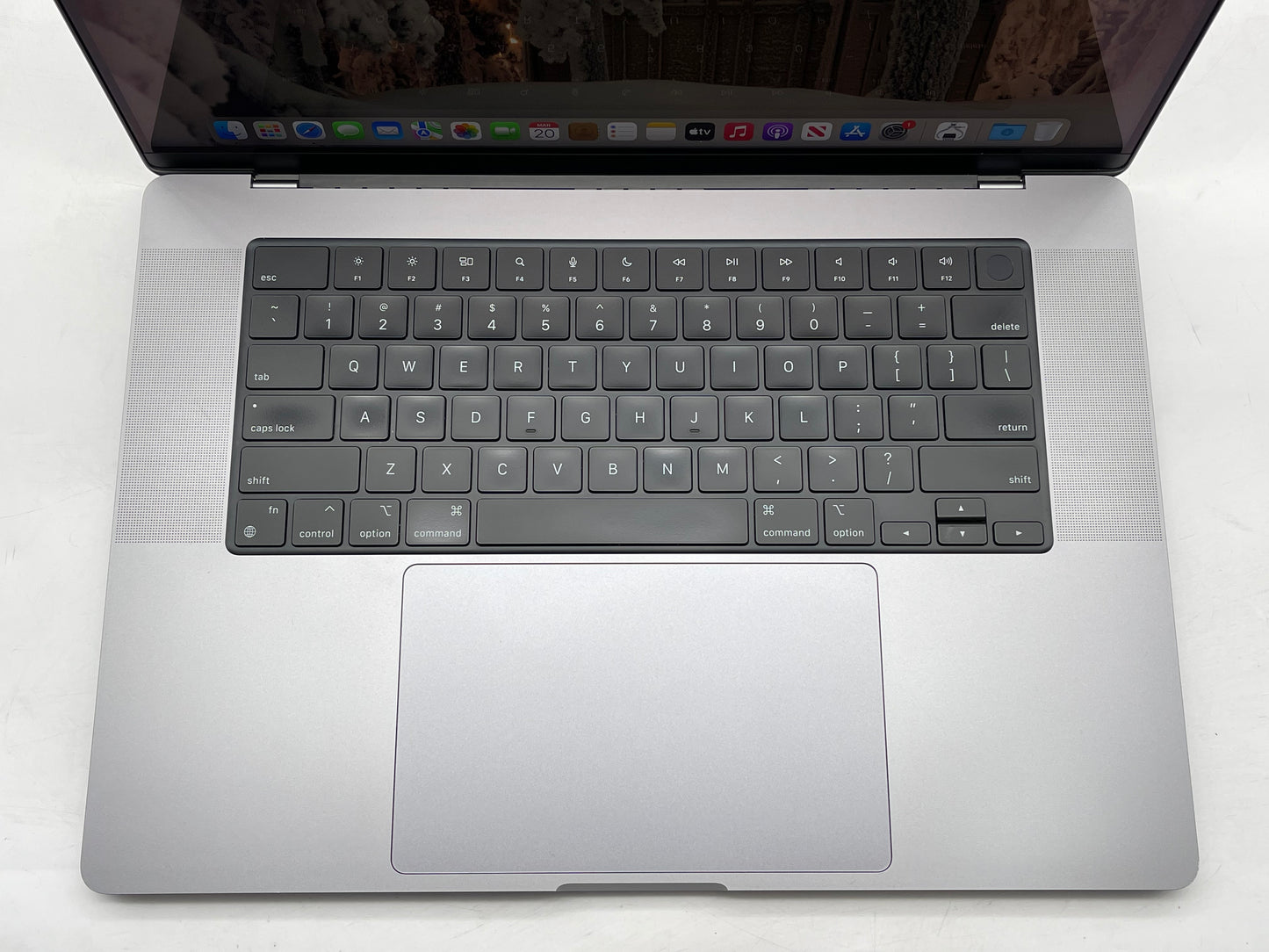 Apple 2021 MacBook Pro 16" M1 Pro (16-Core GPU) 16GB RAM 512GB SSD - Very Good