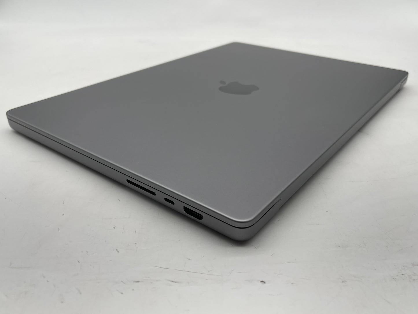 Apple 2021 MacBook Pro 16" M1 Pro (16-Core GPU) 16GB RAM 512GB SSD - Very Good