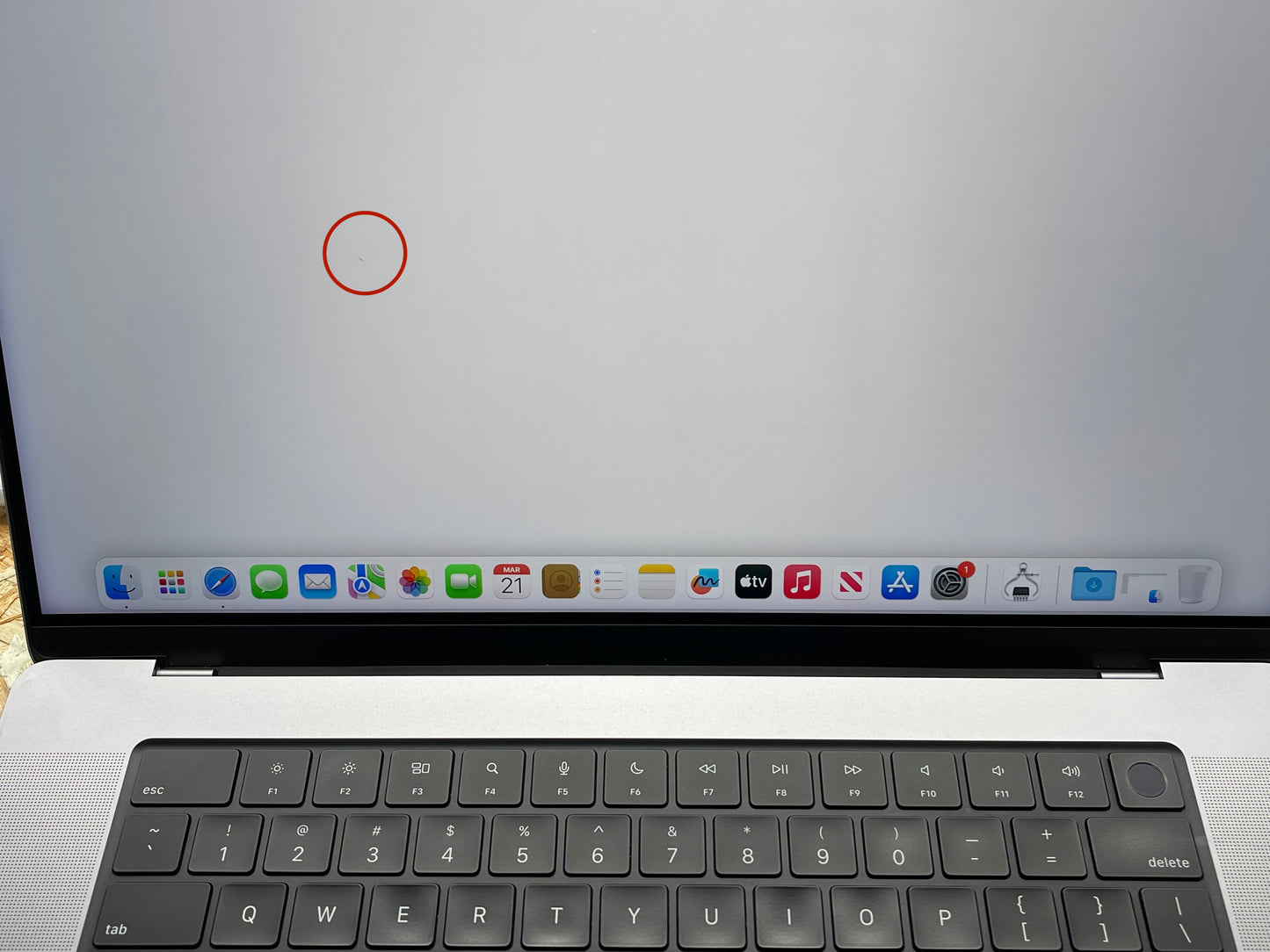 Apple 2021 MacBook Pro 16" M1 Pro (16-Core GPU) 16GB RAM 512GB SSD -Very Good