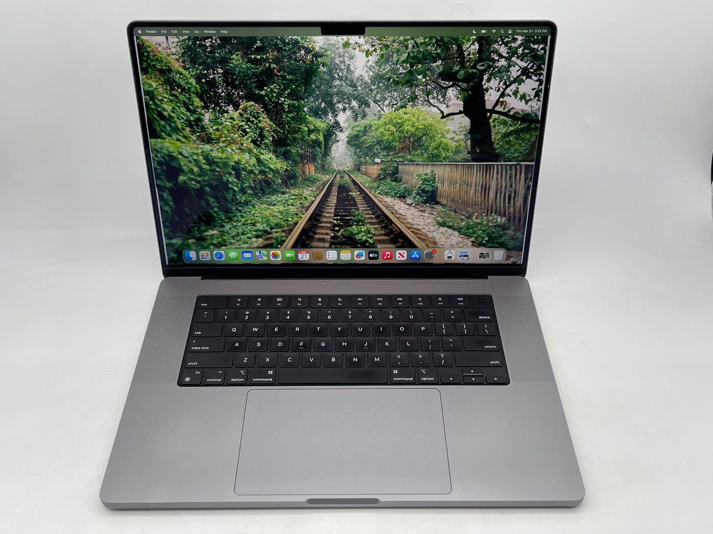 Apple 2021 MacBook Pro 16" M1 Pro (16-Core GPU) 16GB RAM 512GB SSD -Very Good