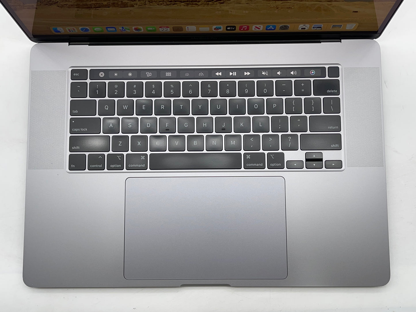 Apple 2019 16" MacBook Pro 2.6GHz i7 16GB RAM 512GB SSD RP5300M 4GB - Good