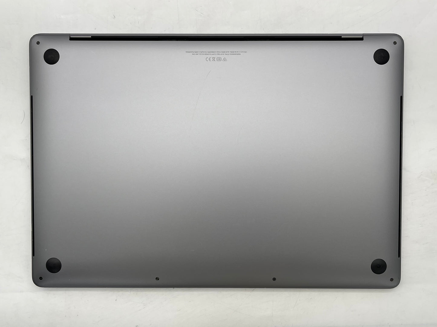 Apple 2019 16" MacBook Pro 2.6GHz i7 16GB RAM 512GB SSD RP5300M 4GB - Good