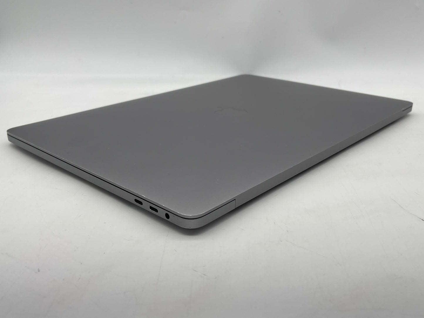 Apple 2019 16" MacBook Pro 2.6GHz i7 16GB RAM 512GB SSD RP5300M 4GB - Very Good