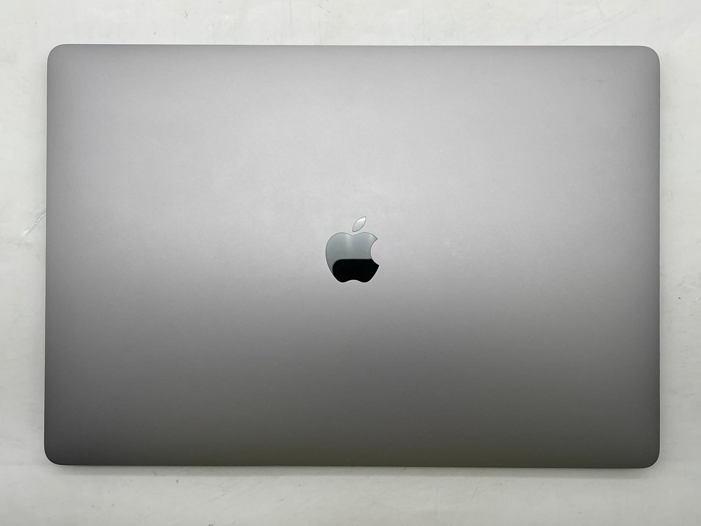 Apple 2019 16" MacBook Pro 2.4GHz 8-Core i9 64GB 2TB SSD RP5600M 8GB - Good