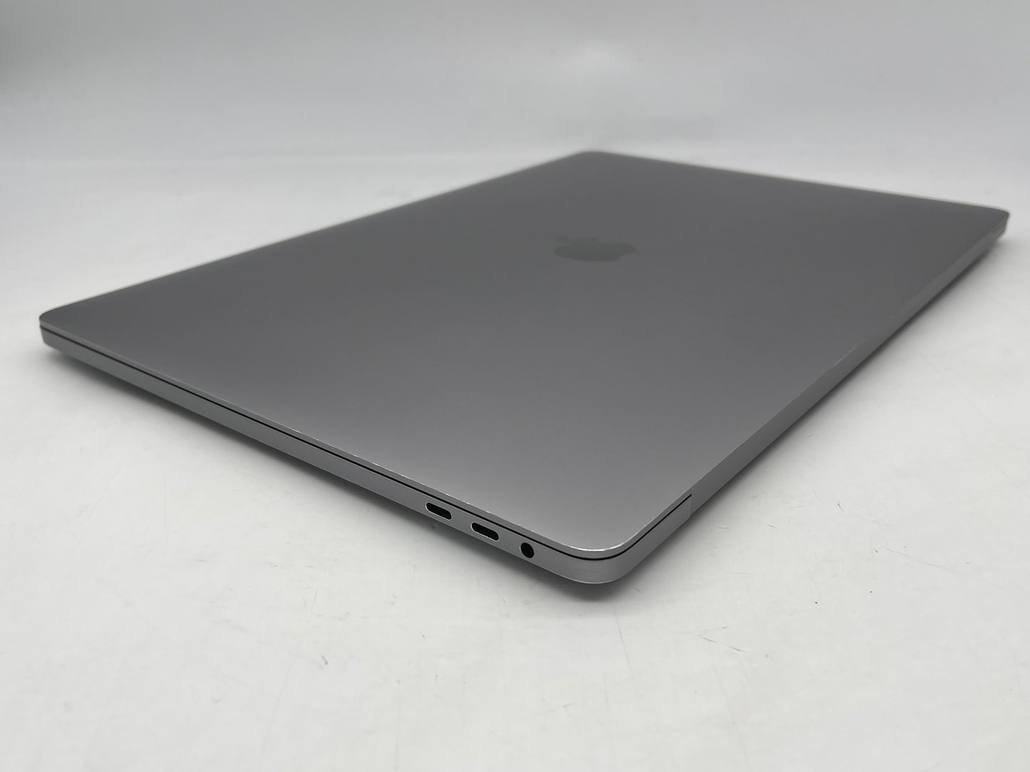 Apple 2019 16" MacBook Pro 2.4GHz 8-Core i9 64GB 2TB SSD RP5600M 8GB - Good