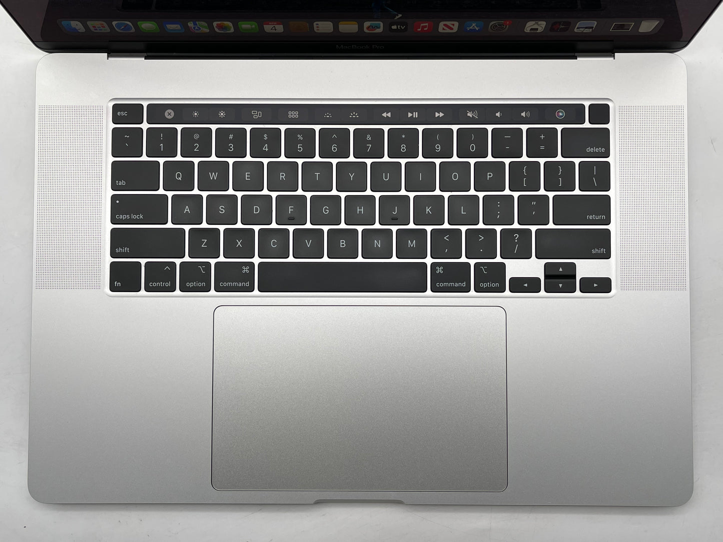 Apple 2019 16" MacBook Pro 2.4GHz 8-Core i9 32GB 1TB SSD RP5500M 8GB - Very Good