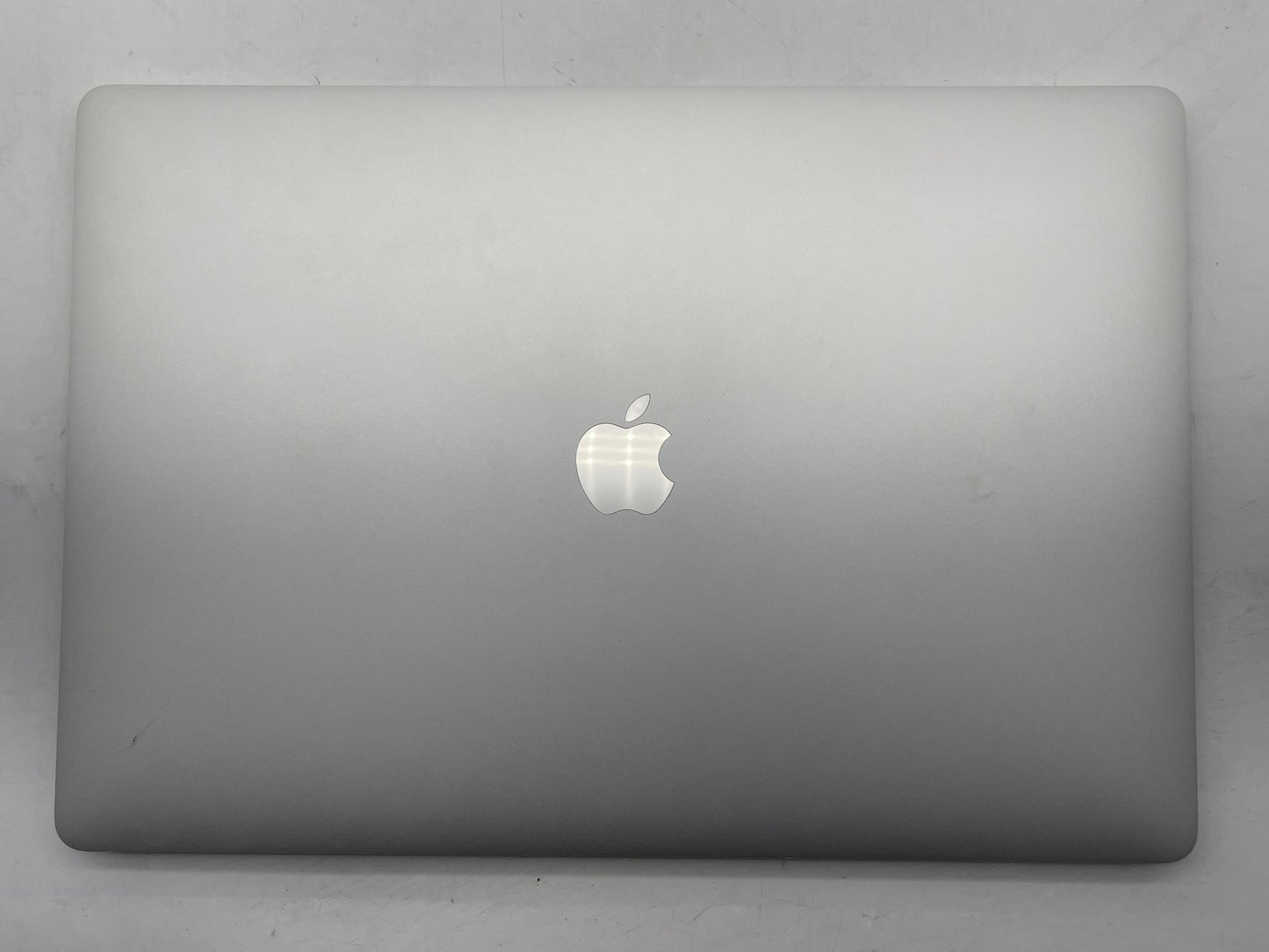 Apple 2019 16" MacBook Pro 2.4GHz 8-Core i9 32GB 1TB SSD RP5500M 8GB - Very Good