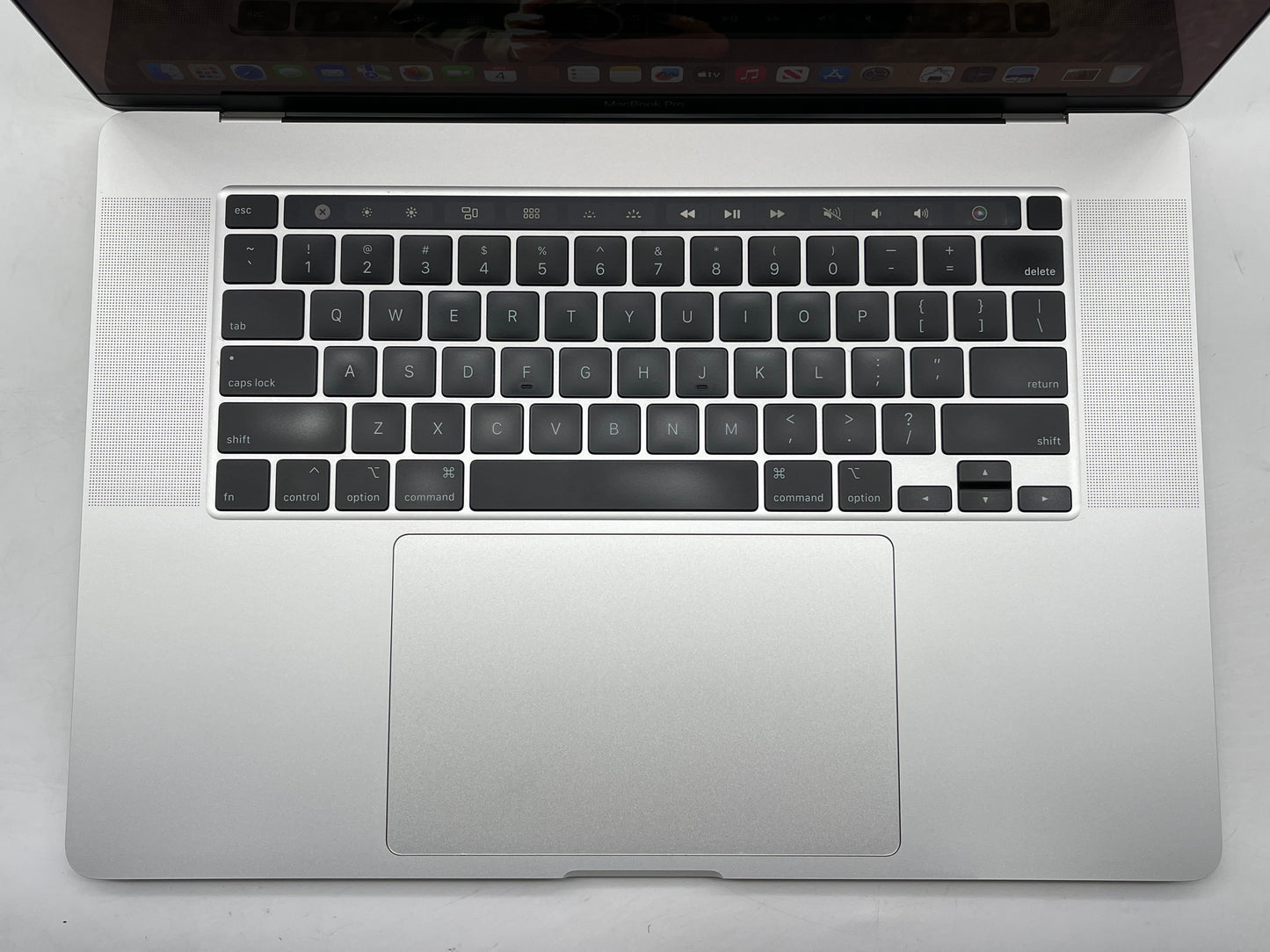 Apple 2019 16" MacBook Pro 2.4GHz 8-Core i9 32GB 1TB SSD RP5500M 8GB - Good