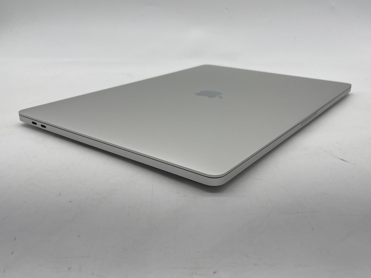 Apple 2019 16" MacBook Pro 2.4GHz 8-Core i9 32GB 1TB SSD RP5500M 8GB - Good