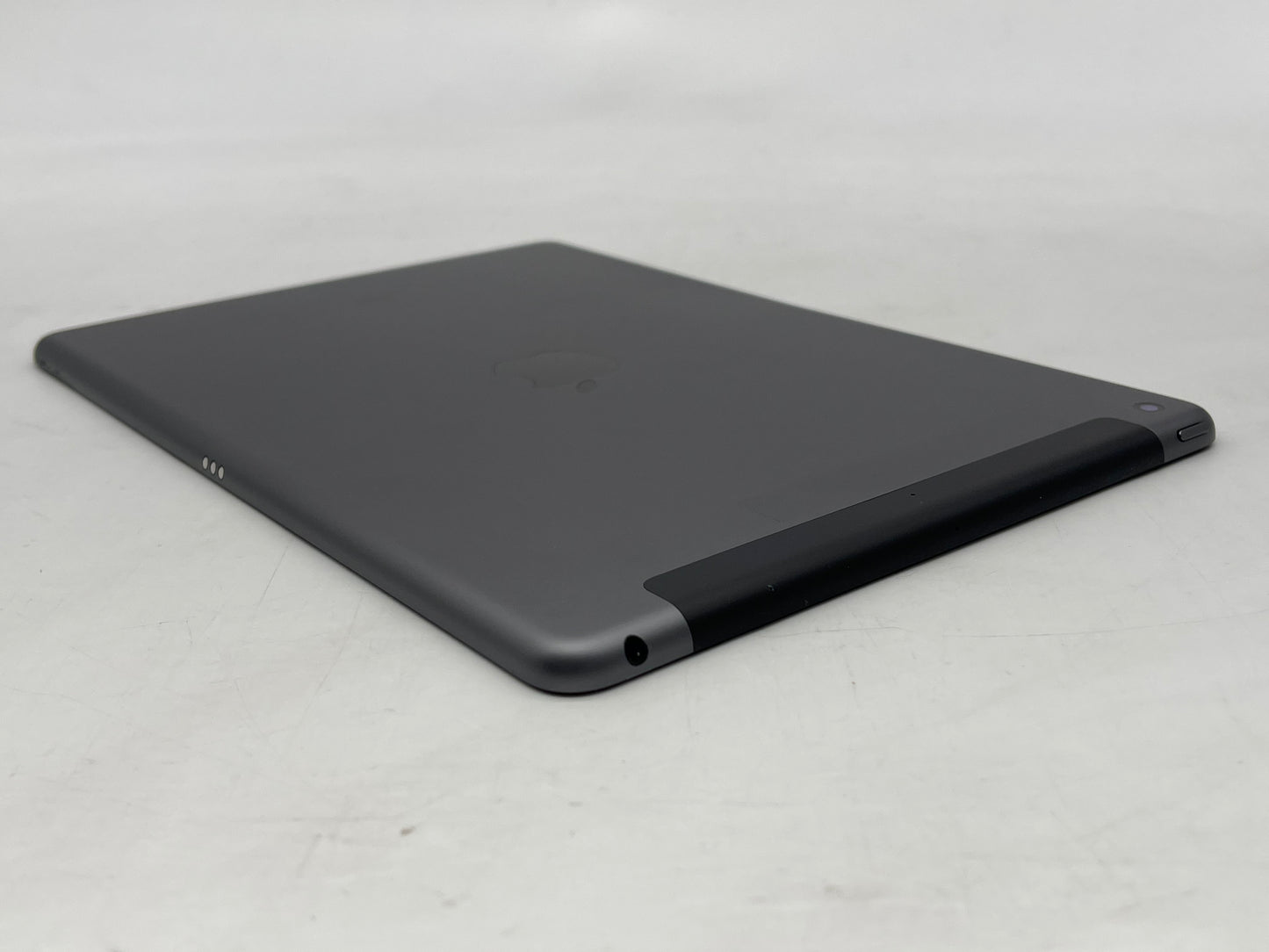 Apple 2021 iPad (9th-Generation) (10.2-inch) 64GB (Wifi+Cell) A2602 - Very good