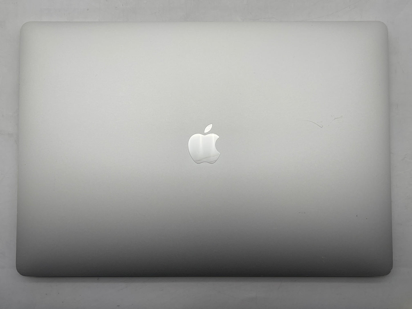 Apple 2019 16" MacBook Pro 2.6GHz 6-Core i7 32GB RAM 512GB SSD RP5300M - Good