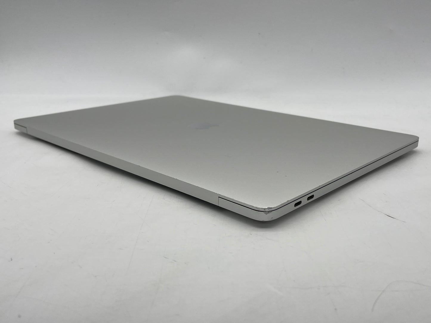 Apple 2019 16" MacBook Pro 2.6GHz 6-Core i7 32GB RAM 512GB SSD RP5300M - Good