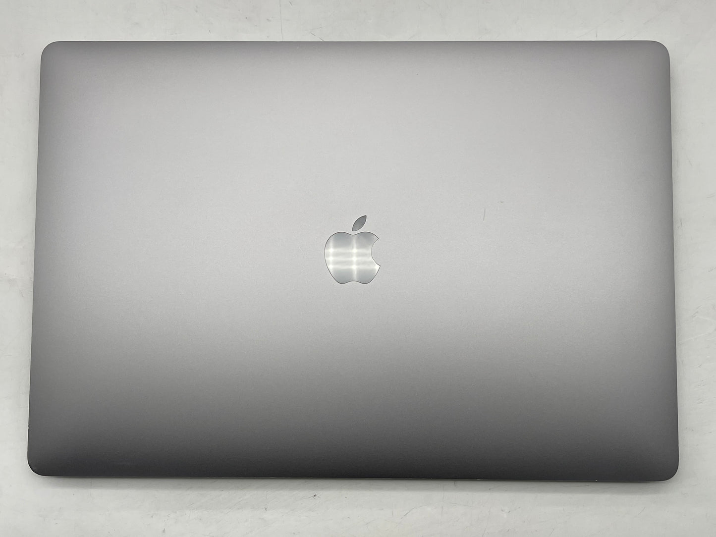 Apple 2019 16" MacBook Pro 2.6GHz i7 16GB RAM 512GB SSD RP5300M 4GB - Very Good