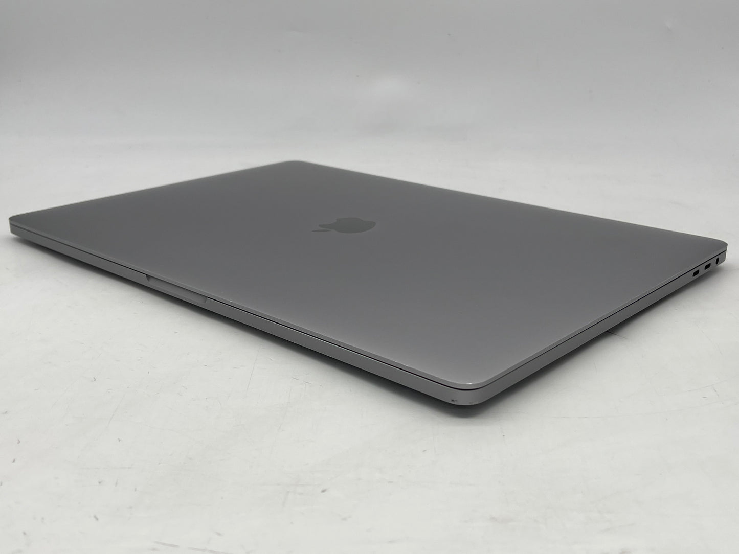 Apple 2019 16" MacBook Pro 2.6GHz i7 16GB RAM 512GB SSD RP5300M 4GB - Very Good