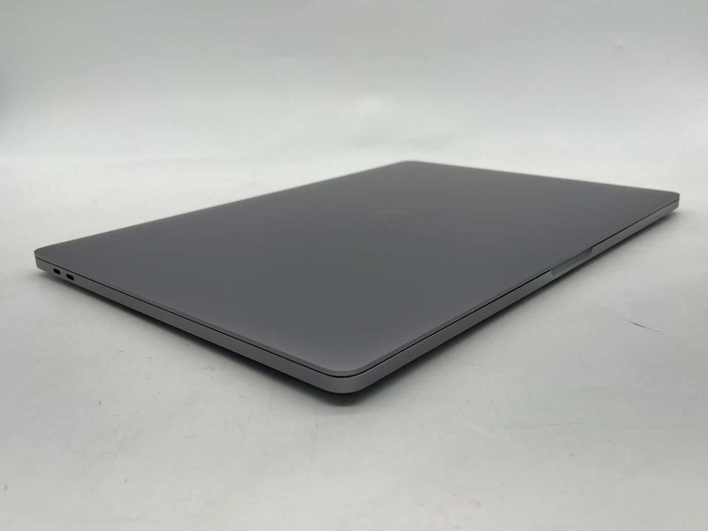 Apple 2019 16" MacBook Pro 2.6GHz i7 16GB RAM 512GB SSD RP5300M 4GB - Very Good