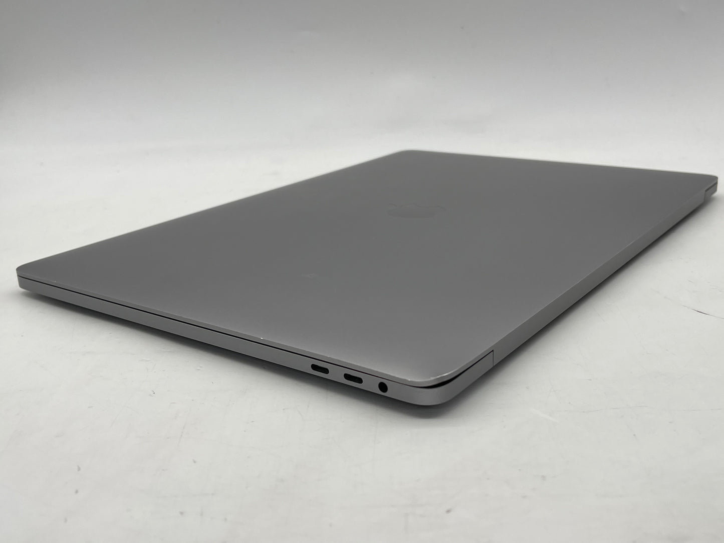 Apple 2019 16" MacBook Pro 2.6GHz i7 16GB RAM 512GB SSD RP5300M 4GB -High Cycles