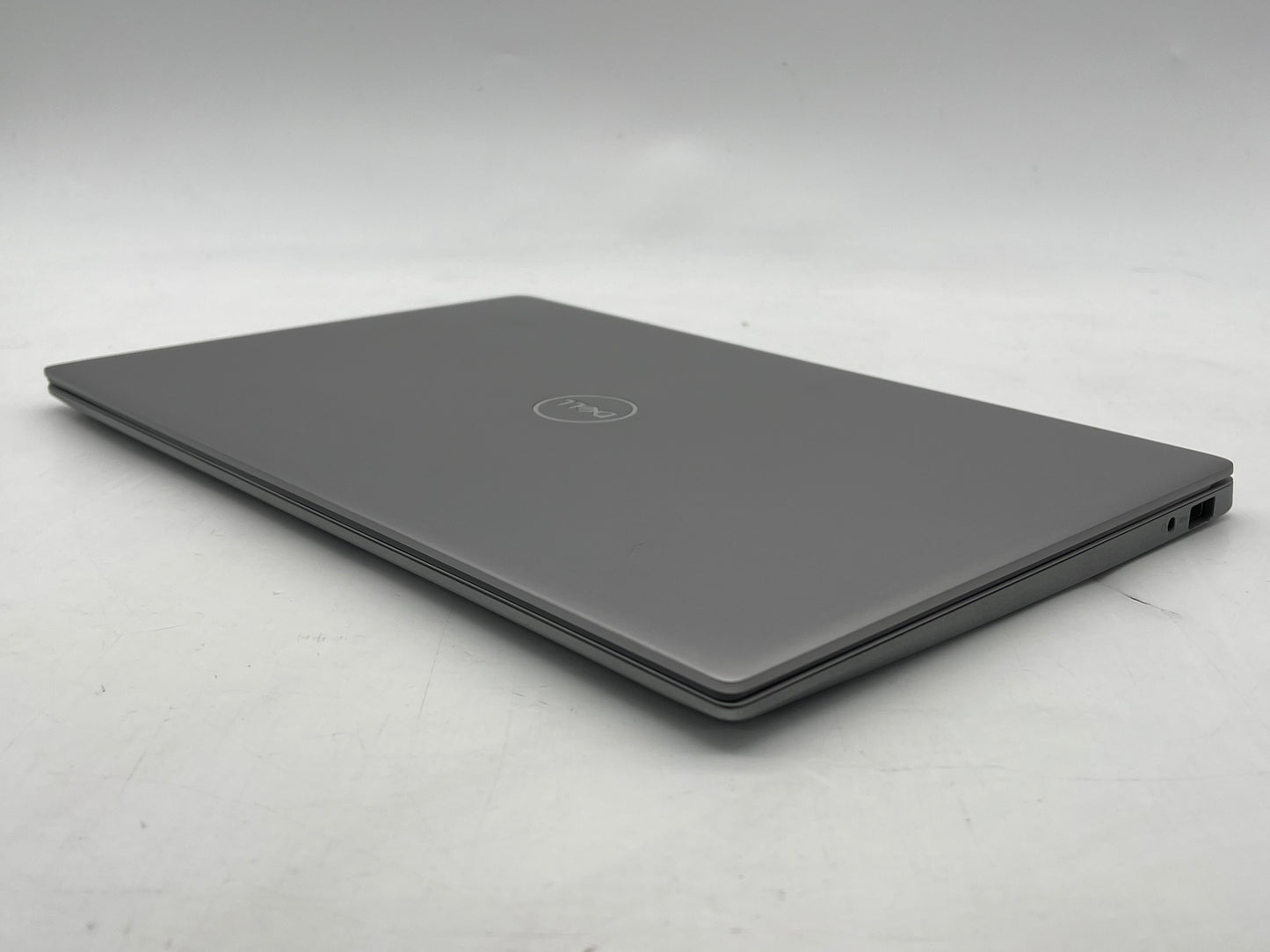 Dell 2019 Latitude 3301 1.6GHz i5-8365U 16GB RAM 256GB SSD W10 Pro - Excellent